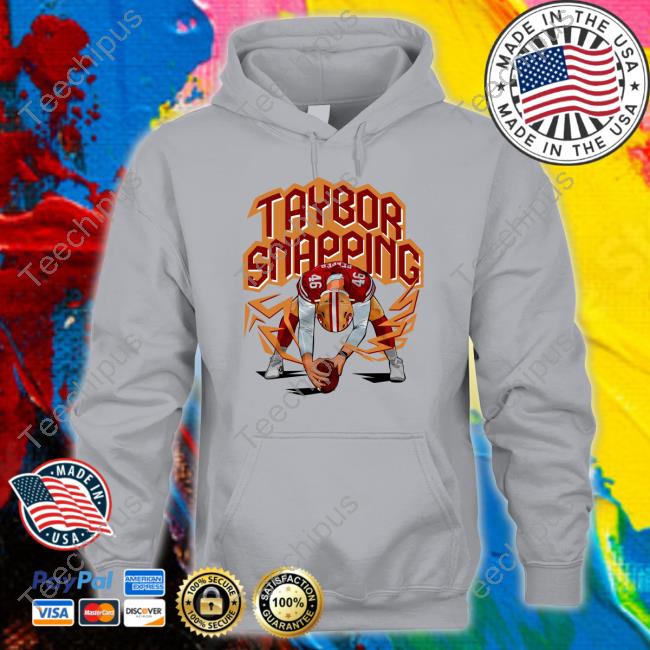 Taybor Snapping Tee Shirt