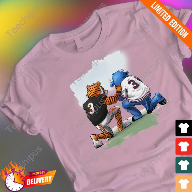 Dey Pray Together - Kevin Necessary Tee Shirt Dey Pray Together - Kevin Necessary Hoodie